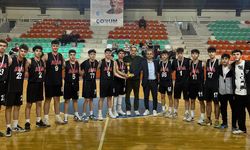 U-16 Erkekler Basketbolda Ödüller Sahiplerini Buldu
