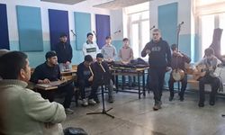 Lisesiler TRT Çekimlerine Hazırlanıyor