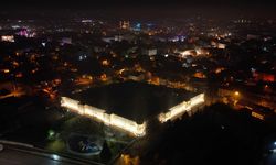 Tarihî Çorum Kalesi Işıl Işıl Oldu