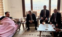 Milletvekili Kaya’ya Partililerden Geçmiş Olsun Ziyareti