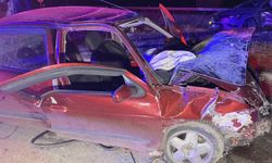 Feci Kaza! Çorum’da 2 Araç Çarpıştı, 8 Kişi Yaralandı