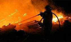 Komşu Cehennemi Yaşadı! Alevler Her Yanı Sardı
