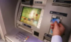 ATM'lerde Yeni Dönem! Kartını Takan Bu Yazıyı Görecek