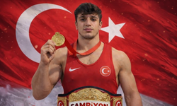 Şampiyon Güreşçi Milli Takım Forması Giyecek