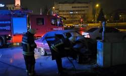 Kontrolden Çıkan Otomobil Benzinlik Duvarına Çarptı: 1’i Ağır, 2 Yaralı