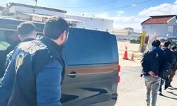 Yanı Başımızdaki Yolda 14 Göçmeni Yasa Dışı Kaçıranlar Yakayı Ele Verdi