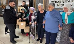 Belediye Hasta ve Yaşlılara Hijyen Paketi Dağıttı