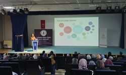 Kurumlarda Görev Yapanlara Kanser Farkındalık Eğitimi Verildi