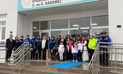 Yüreğimiz Bayrak Geleceğimiz Vatan