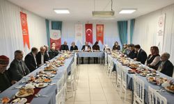 Protokol İftarda Huzurevindeki Güngörmüşler İle Buluştu