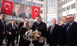 Belediyede Bakan Çiftçi'ye Coşkulu Karşılama