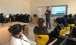 Çorum'da "Yapay Zeka ve Dijital Araçlar" Eğitimi Verildi