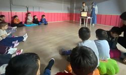 Minikler Hacivat İle Karagöz’ün Gölge Oyunu İle Buluştu