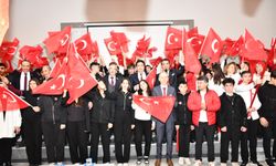 Bu Bayrağın Sevgisi Sonradan Değil, Doğuştan Gelir