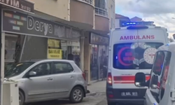 Kontrolden Çıkan Otomobil Dükkâna Daldı: 1 Yaralı