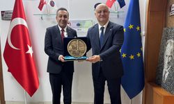 Başkan Dere, Çoruk’la Projeleri İstişare Etti