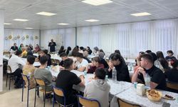 Oğuzlar’da Kaymakamlar Öğrencilerle İftar Etti