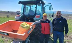 Taş, Sahada Çiftçilerin Yanında Olmaya Devam Ediyor