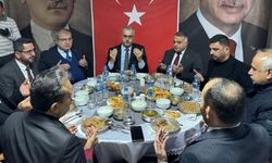 Başkan Ünlü İftarda Gönül Sofrası Kurdu