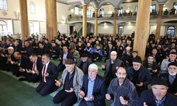 Çanakkale Şehitleri Ulu Camii’nde Dualarla Yad Edildi