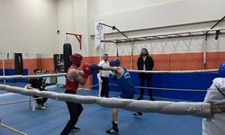 Gençler Ringde Yumruklarını Konuşturdu