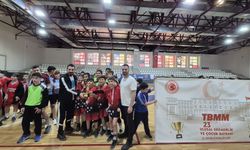 Hentbolun Yıldızları Turnuvada Parladı