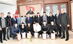 Futsal Bölge Şampiyonu Çağlar İle Moral Depoladı