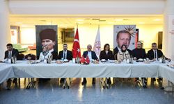 Vali Çalgan 14 Tıp Bayramı Nedeniyle Sağlık Çalışanlarıyla İftarda Buluştu