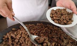 Belediye Aşevinde Skandal! Bakın Kavurma Diye Millete Ne Yedirmişler?