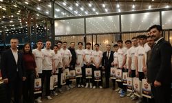 Şampiyon Sporcular İftar Sofrasında Buluştu