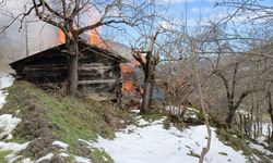 Komşu Karlı Havada Yangın Kabusuyla Sarsıldı!