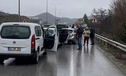 6 Araç Birbirine Girdi! Samsun Yolunda Zincirleme Kaza