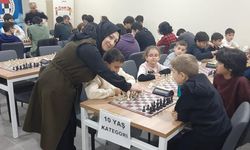 Anlamlı Satranç Turnuvası Kıyasıya Mücadeleyle Tamamlandı