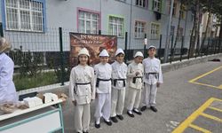 Minikler Çanakkale’yi Hoşaf ve Ekmekle Hissetti