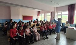 Miniklere Dile Ve Kimliğe Sahip Çıkma Çağrısı