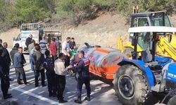 Saman Yüklü Kamyonet Alev Alev Yandı