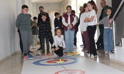 Polis Çocuklarına Floor Curling Turnuvası Düzenlendi