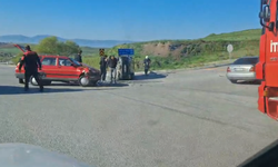 Kavşakta Korkutan Kaza: Otomobil Hurdaya Döndü