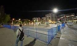 1 Mayıs Hazırlığı Başladı: Çorum’da Meydanlar Bariyerlerle Çevriliyor