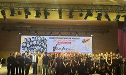 Bilimin Yanında Sanatın da Adresi: Fen Lisesi Öğrencilerinden Muhteşem Performans