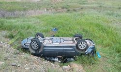 Otomobil Şarampole Devrildi: 4 Yaralı