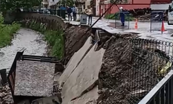 Sağanak Yağış İskilip’i Vurdu: Yol Göçtü, Ekipler Bölgede