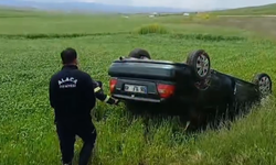 Kontrolden Çıkan Otomobil Ters Döndü: 2 Yaralı