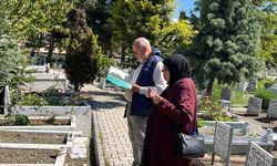 Vatandaşlar Bayram Arifesinde Mezarlıklara Akın Etti