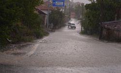 Dolu Ve Kuvvetli Yağış Hayatı Olumsuz Etkiledi