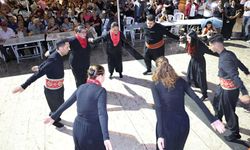 Çorumlular Mamak’ta Aşure Lokması Dağıttı