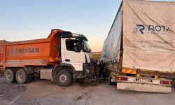 Kamyon İle TIR Çarpıştı 3 Kişi Yaralandı