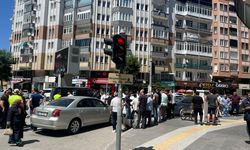 Zincirleme Kaza! Kırmızı Işık İhlali Pahalıya Patladı