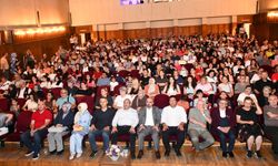 "Türkülerle Anadolu" Konseri Çorum'da Büyük İlgi Gördü! Salon Tıklım Tıklım Doldu