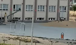 Okul Mu, Depo Mu? Çorum'daki Görüntüler Tepki Çekti